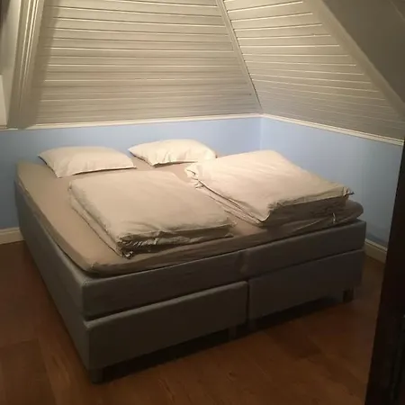 Knosesmauet Penthouse With Balcony